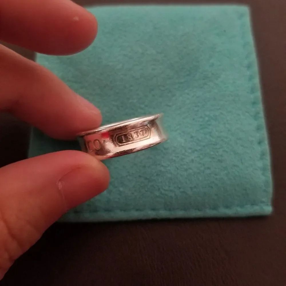 Tiffany & Co. Concave Ring - Picture 4 of 7